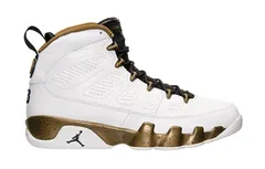 Une Air Jordan 9 en hommage à la statue de Michael Jordan