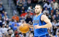 J.J. Barea reçoit le J. Walter Kennedy Citizenship Award