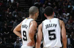 Quand Cory Joseph apprenait le “langage des signes” de Tony Parker