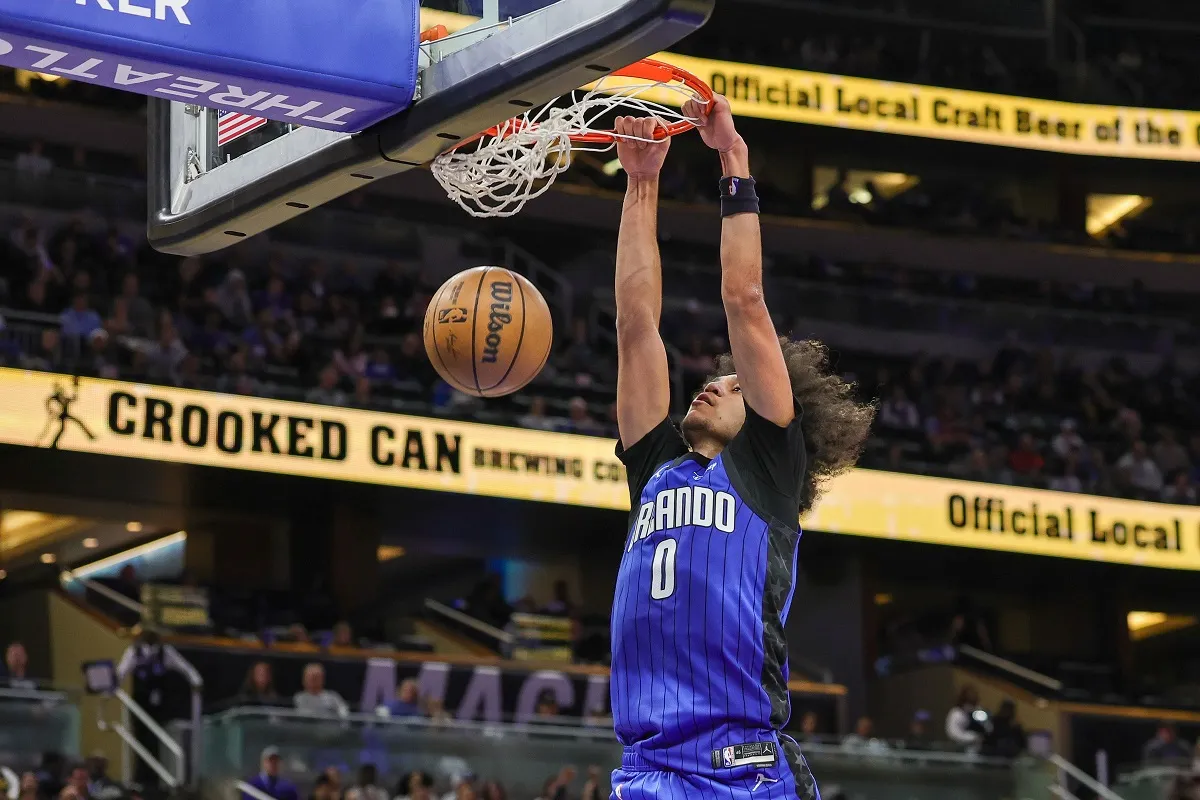 Anthony Black (Magic) contre les Sixers