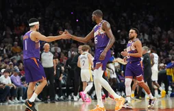 Kevin Durant et Devin Booker enfoncent encore les Warriors