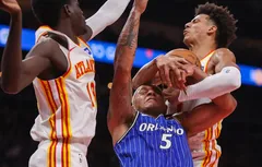 Beaucoup de tension… et les Hawks enfoncent le Magic