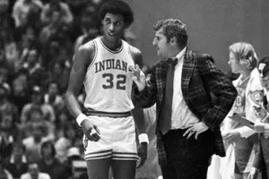 Le 29 juin 1982, les Celtics draftent un joueur paraplégique