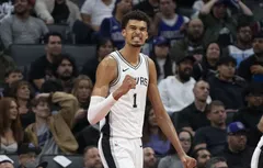 En triple-double, Victor Wembanyama fait des misères aux Kings