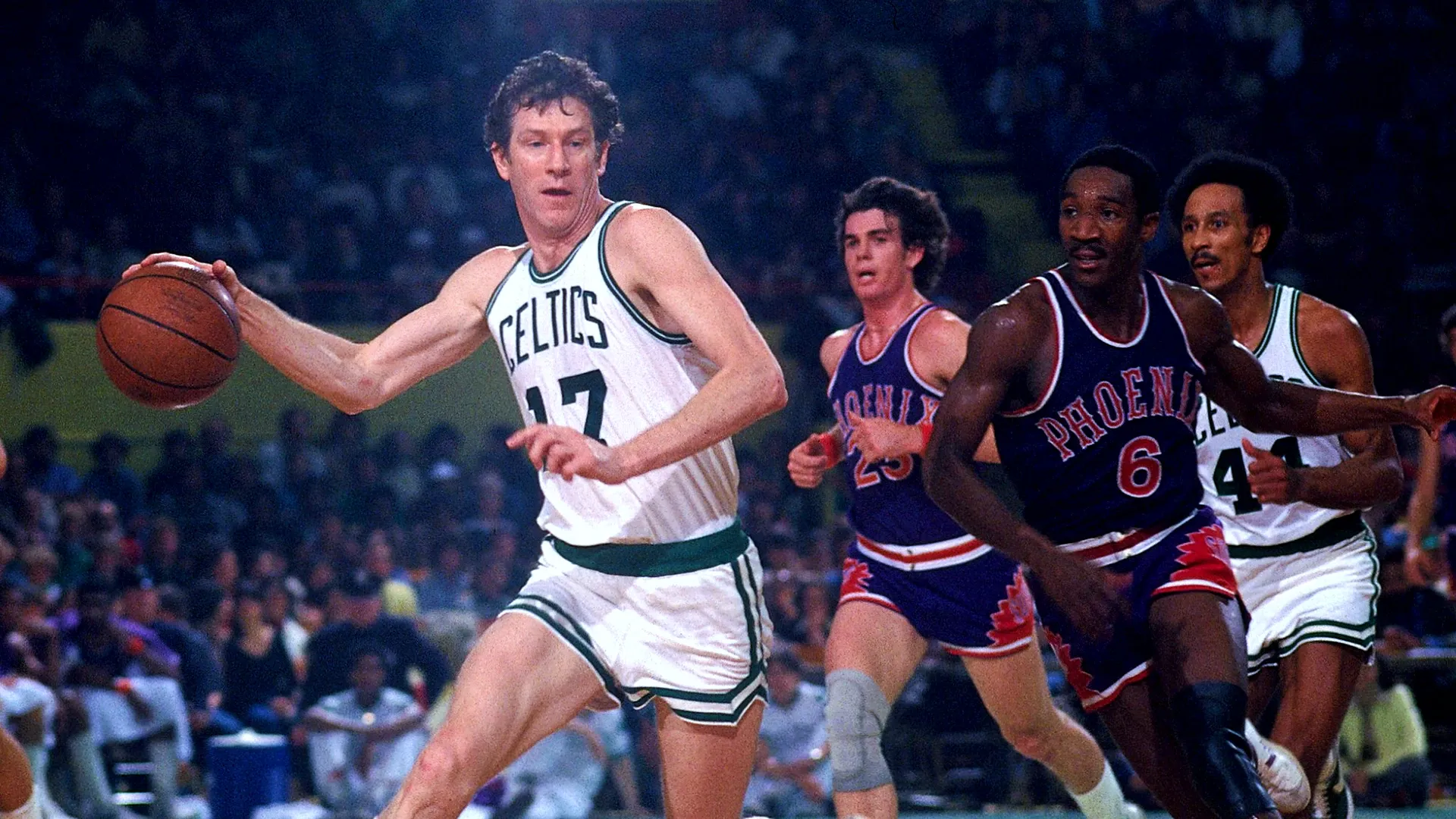 Il y a 50 ans, Celtics et Suns disputaient l'un des plus grands matchs de l'histoire des Finals