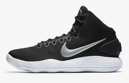 Nike : la Hyperdunk 2017 enfin disponible