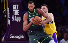 Avec un immense Rudy Gobert (27 points, 24 rebonds), les Wolves envoient les Lakers en vacances !