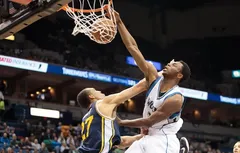 Rétro de la saison : le Top 10 des plus beaux poster dunk