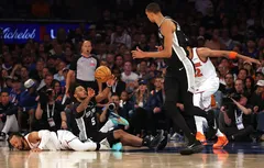 Pas de faute flagrante pour Victor Wembanyama après son geste sur Jalen Brunson