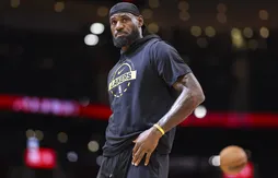 LeBron James prêt à faire durer le suspense sur son avenir