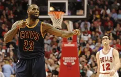 LeBron James sort du Top 5 des sportifs les plus riches au monde