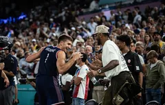 Uniquement du respect entre Bogdan Bogdanovic et Carmelo Anthony