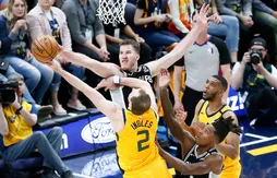 Après le départ des cadres des Spurs, Jakob Poeltl est prêt à prendre la relève