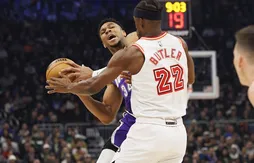 Après le poignet, alerte au genou pour Giannis Antetokounmpo