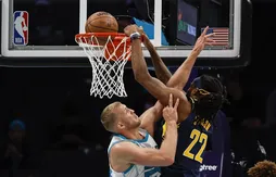 Les Pacers enfoncent les Hornets