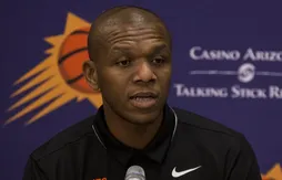 Les Suns gardent James Jones comme GM