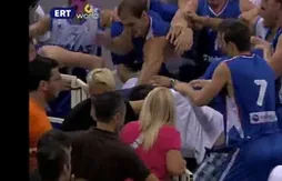 Grèce – Serbie se termine en baston générale