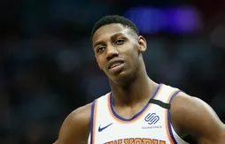 Repas, chaussures, employés du Madison Square Garden… R.J. Barrett multiplie les dons