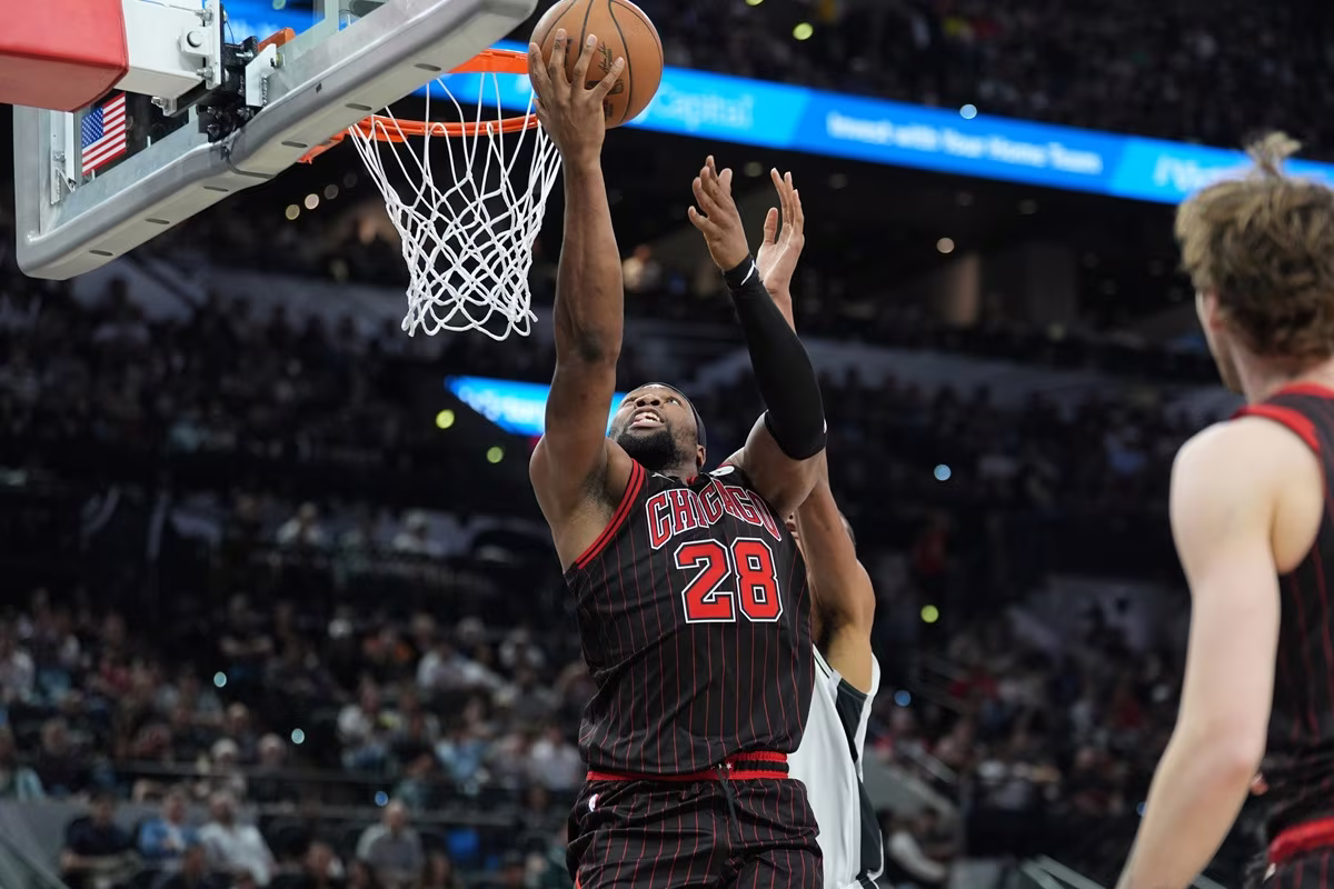 Guerschon Yabusele (Bulls) contre les Spurs