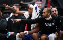 La NBA interdit à Jalen Suggs de porter son bandeau autour du cou