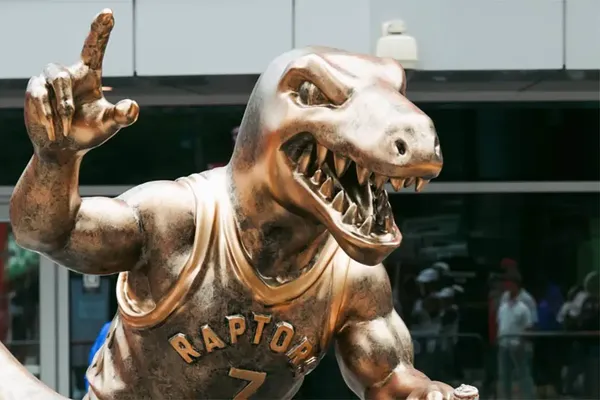 Toronto célèbre Kyle Lowry avec une statue très particulière…