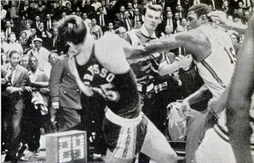 Quand Willis Reed se battait, seul, contre toute l’équipe des Lakers…