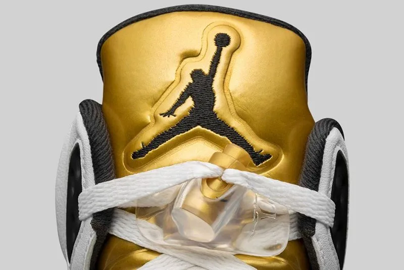 AIR-JORDAN-5-RETRO-WHITE-METALLIC-GOLD-DETAIL