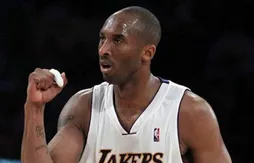 Les Lakers se font peur mais dominent le Jazz