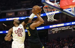 Les Cavaliers valident leur place en playoffs à Golden State
