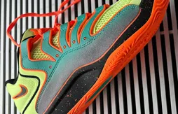 Voici les premières images de la KD 18 !