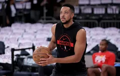 Les Hawks tiennent à CJ McCollum