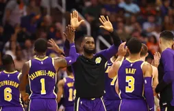 Sans forcer, les Lakers décrochent leur première victoire