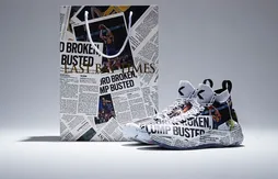 Pour Anta, Klay Thompson met le journal à ses pieds