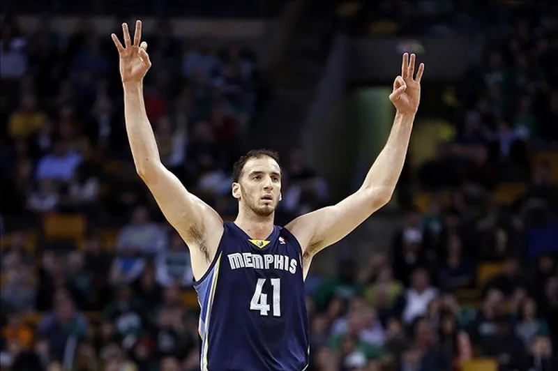 kosta-koufos