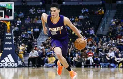 Devin Booker devient le troisième plus jeune joueur à inscrire 4 000 points