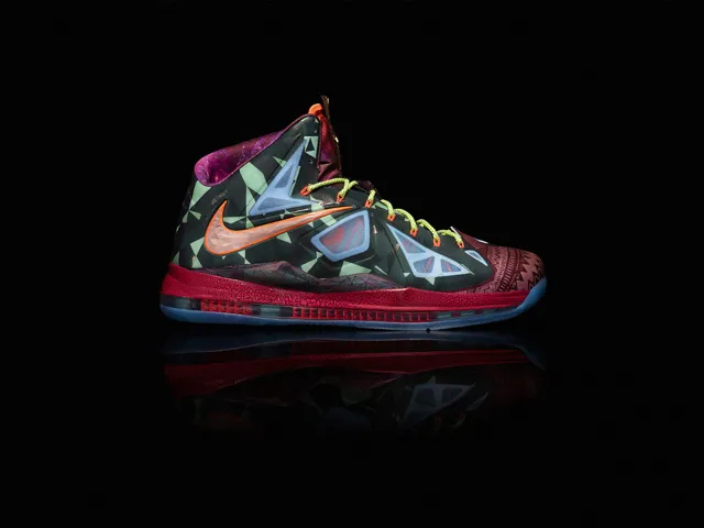 LBJ_X_WHAT_THE_MVP_lat_right_19743