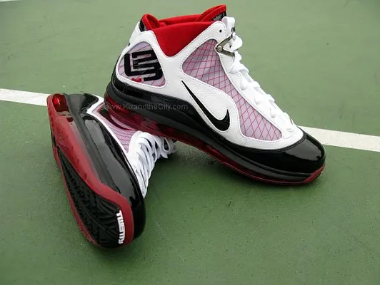 lebronvii11
