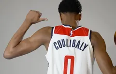 Jordan Poole prend Bilal Coulibaly sous son aile