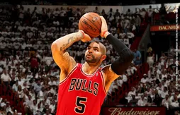 Chicago : Carlos Boozer transféré plutôt que coupé ?