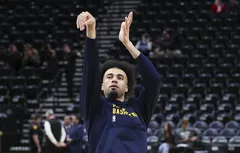 Jordan Nwora file en Turquie
