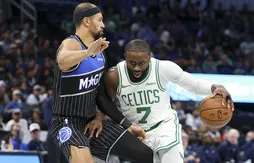 Encore frustré par l’arbitrage, Jaylen Brown se mord la langue…