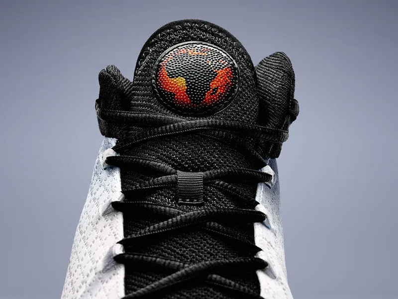 SP16_JD_AJXXX_LaceLine_Detail_Right_51588