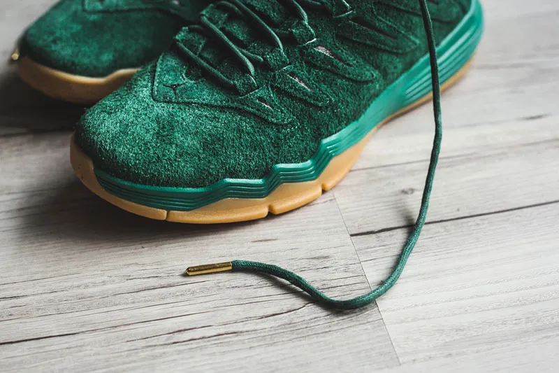 jordan-cp9-friends-family-gorge-green-dirty-suede-2