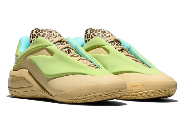 Un troisième coloris pour la SHAI 001 « Lace Up »