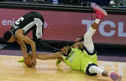 Un double-double avec une seule patte pour Karl-Anthony Towns