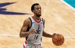 L’aventurier Ish Smith s’engage avec les Hornets et égale un record NBA