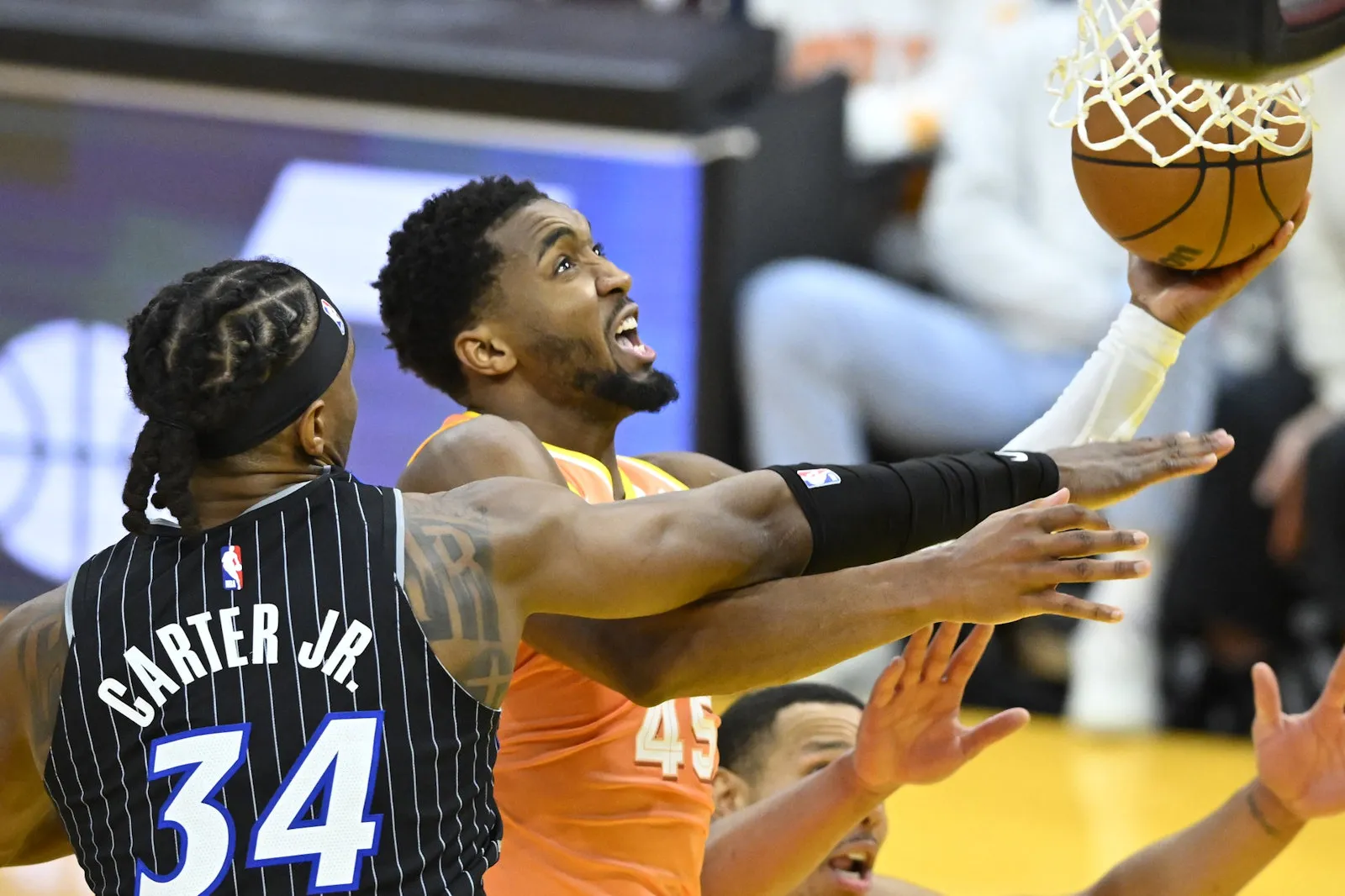 donovan mitchell cavaliers magic