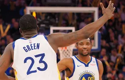 Aux Warriors, Draymond Green serre les dents pour jouer pivot