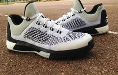 Test de chaussures : la Adidas Crazylight Boost 2015