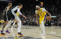 Sans LeBron James, Anthony Davis triomphe de Victor Wembanyama